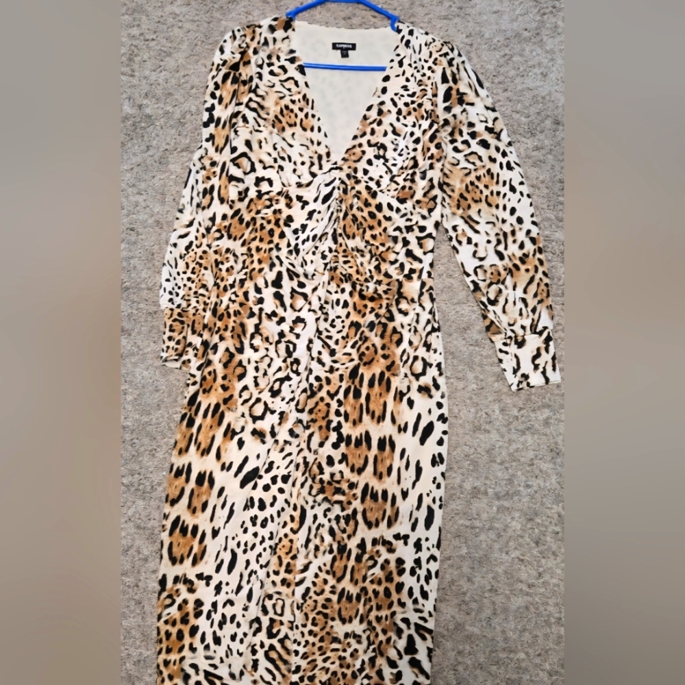 Express Animal Print Midi Dress Sz M Sexy Date Night. Night Out Buttery Soft